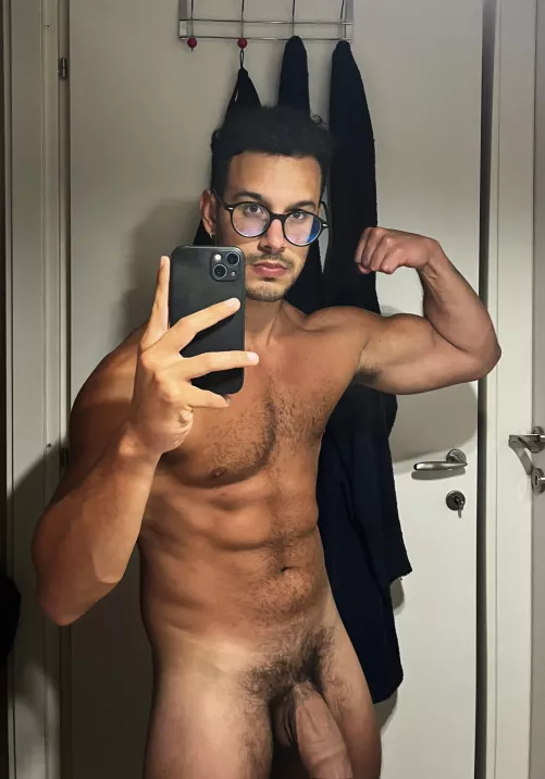 F*CK IT sending dick pics from my gallery to everyone who says hi [25] by Own-City-1936