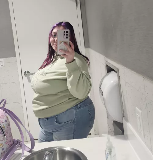 First time wearing jeans in forever. Missed them  by sapphiremelonz