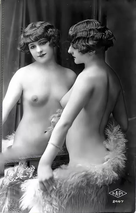 fun with mirrors posted by Mundane-Employer-719