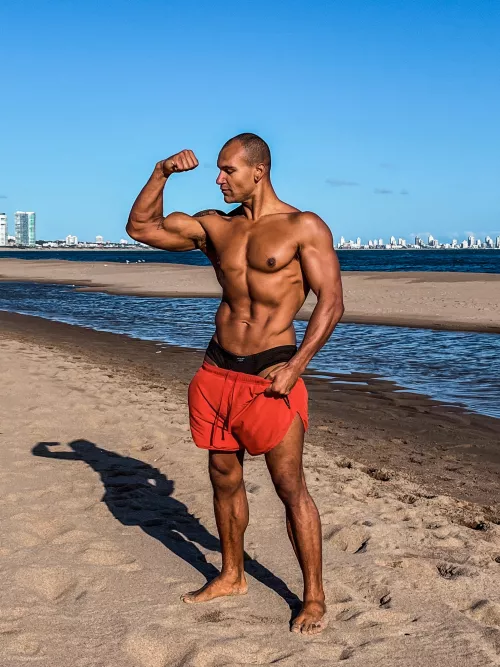 Hot and fit by Dayonaryder