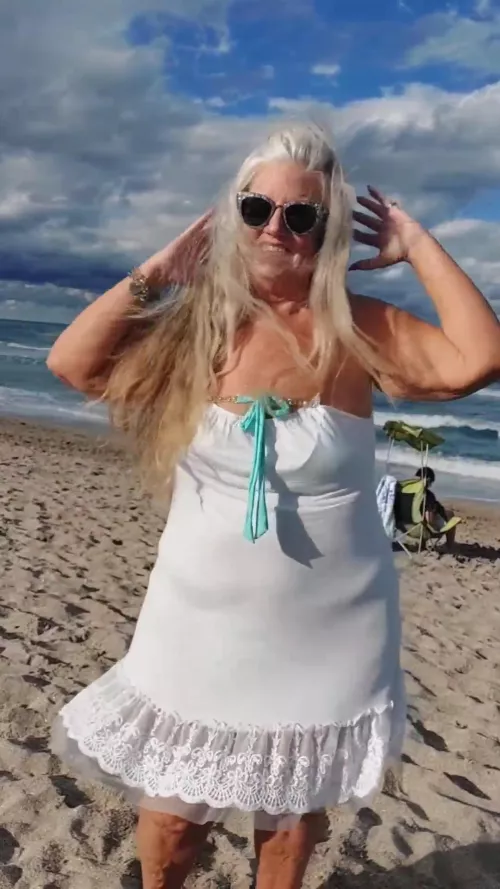 I feel surrounded by awesome blues by Able_Big_1555