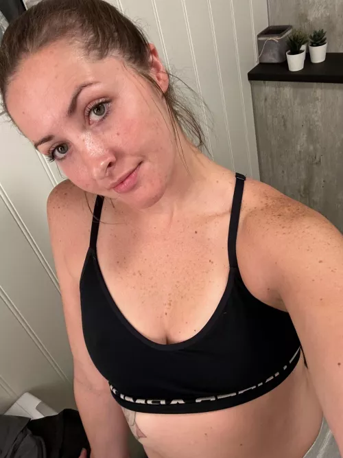 I'll leave the sports bra on if it's ok with you :) by cumwcourt