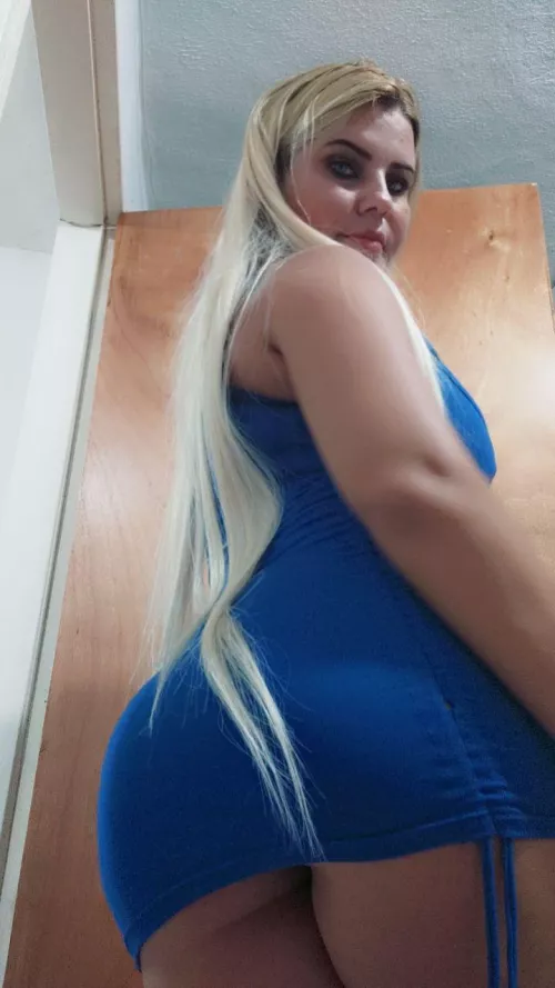 it is hot here 🔥 by ely1789