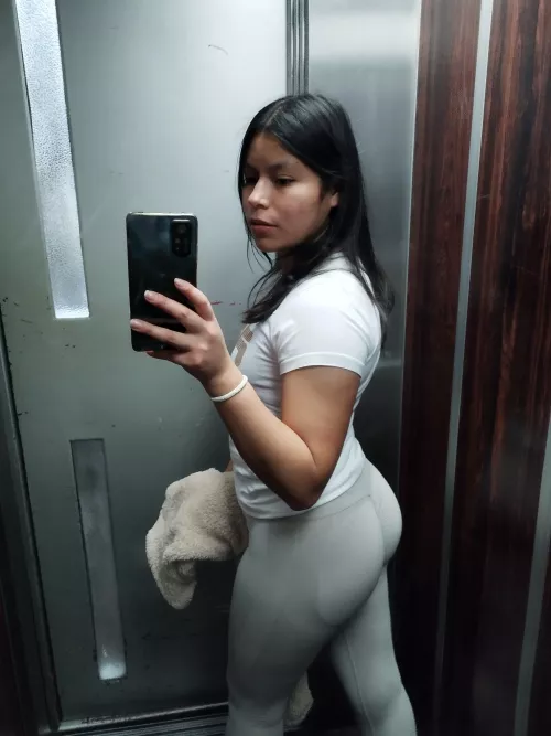 IUTR 18F by Nattalliah