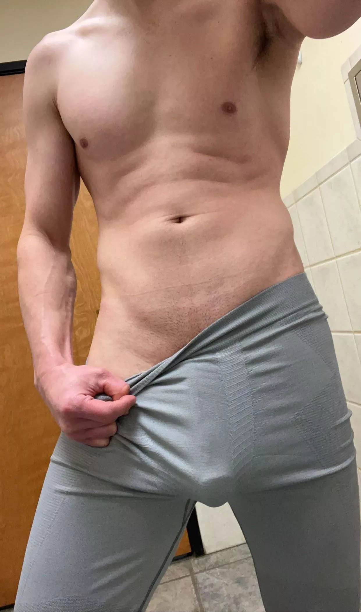 Let me feel you grind posted by 4EvrWinter88