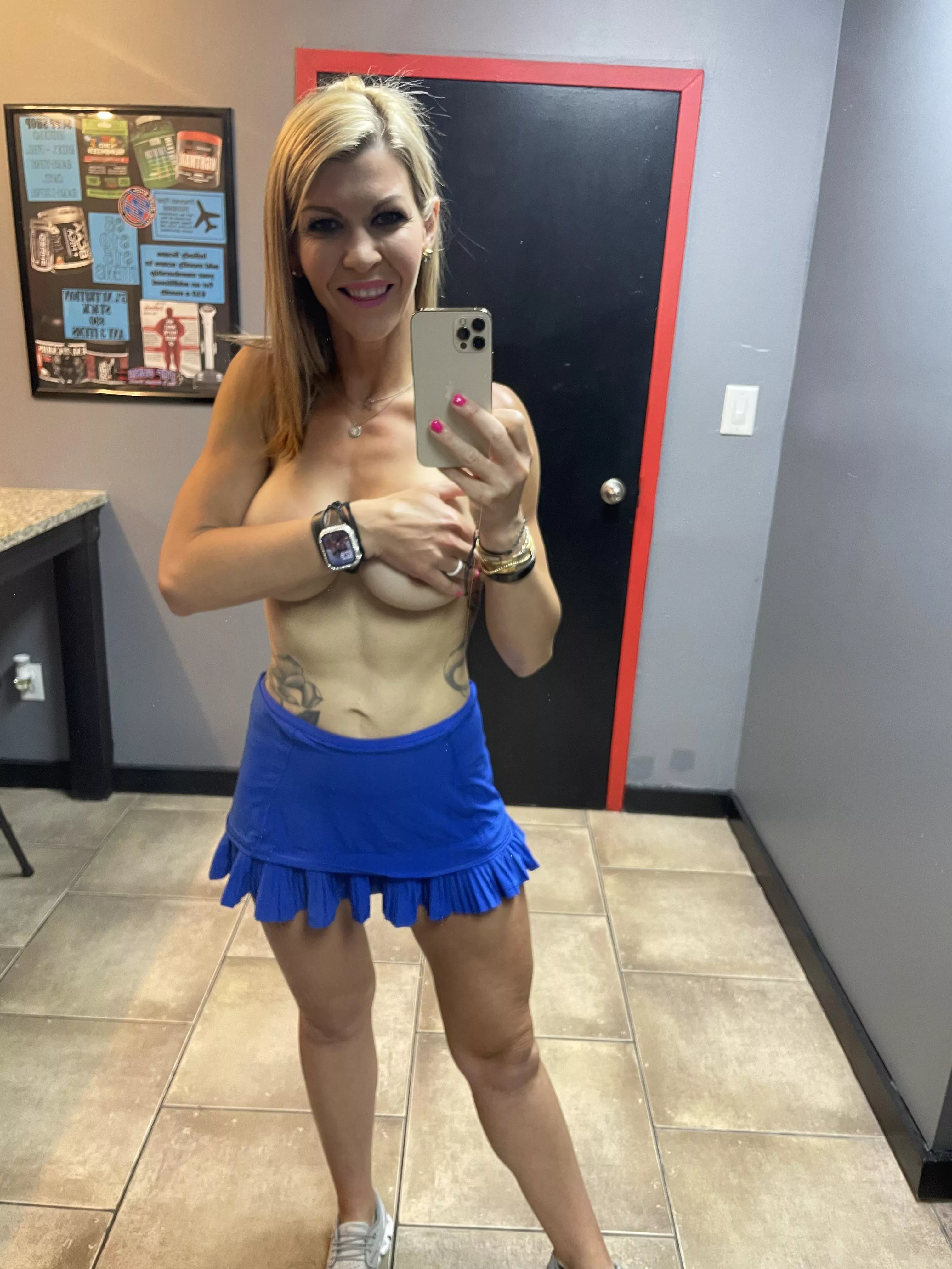 Locker room gains check. 40 year old still got it posted by fitnesswife1983