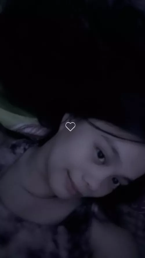 Looking for someone who could help me out with my studies  by blossommerry