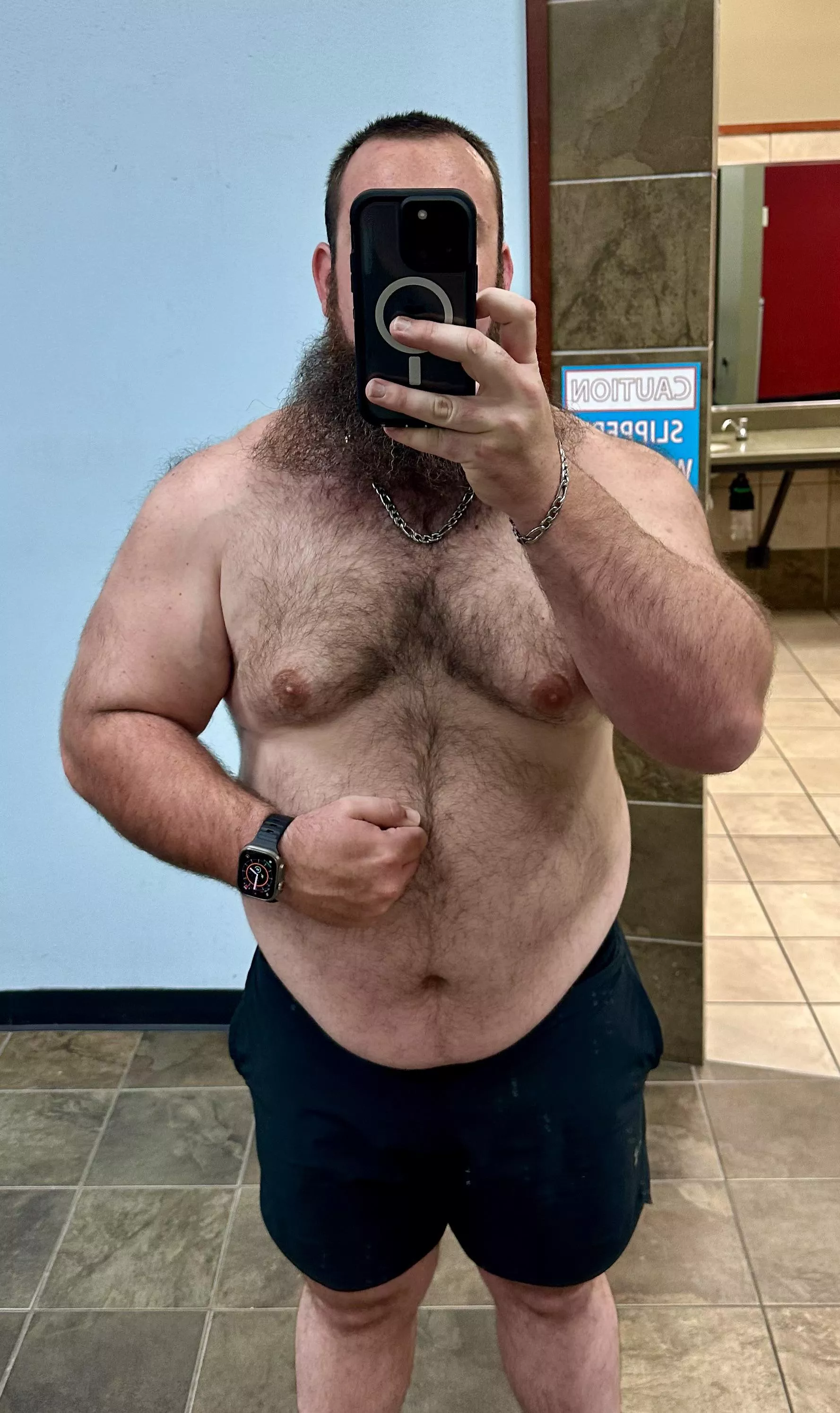 Low quality pic thanks to a busy locker room on a Friday night but high quality shoulder pump posted by Mental_Cable9594