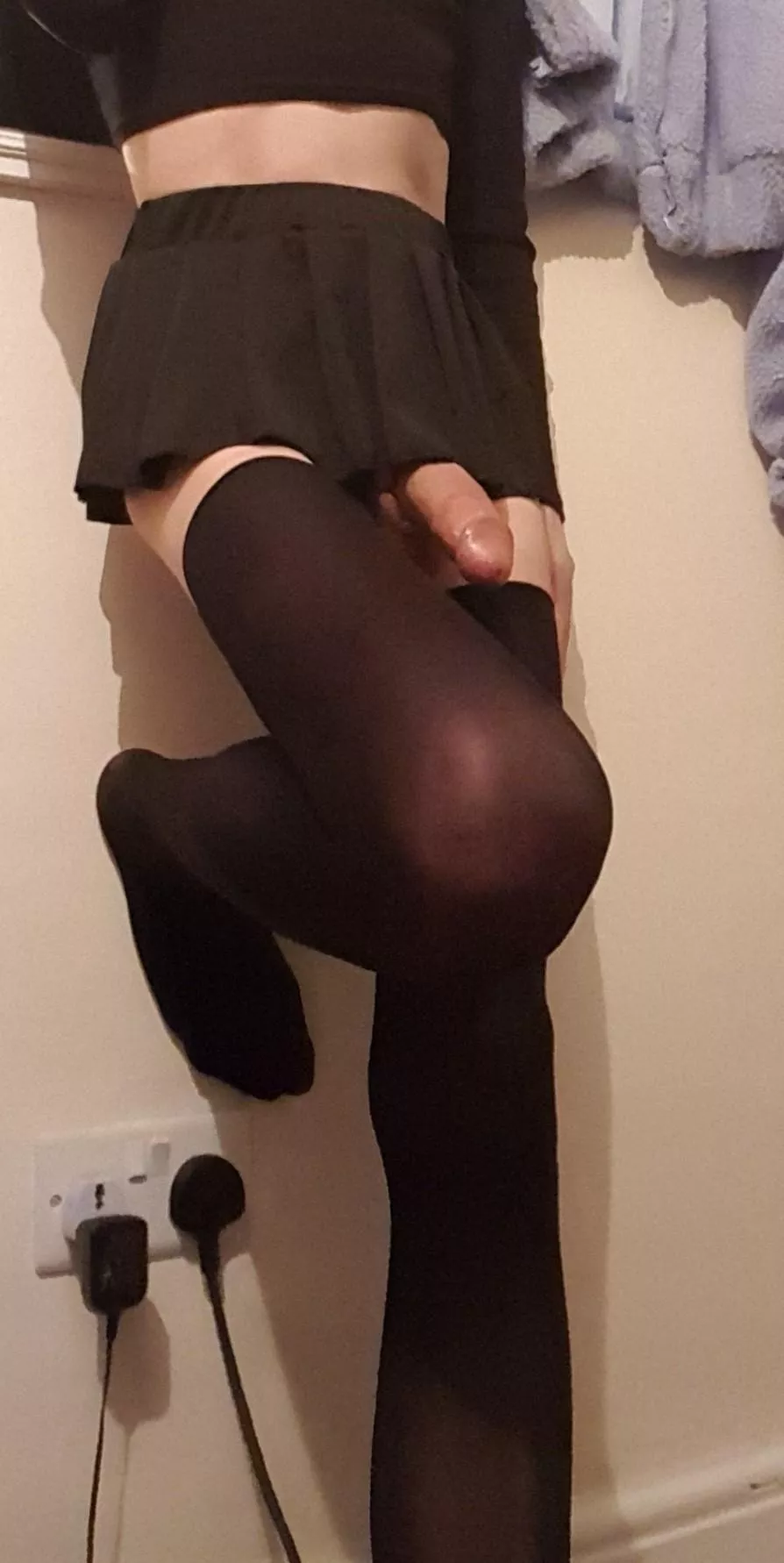 May I borrow your throat? 😗 posted by Lurkii-Desu