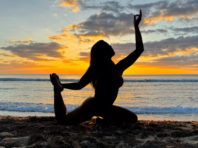Sunrise Beach Yoga, AdventureJuntos by AdventureJuntos
