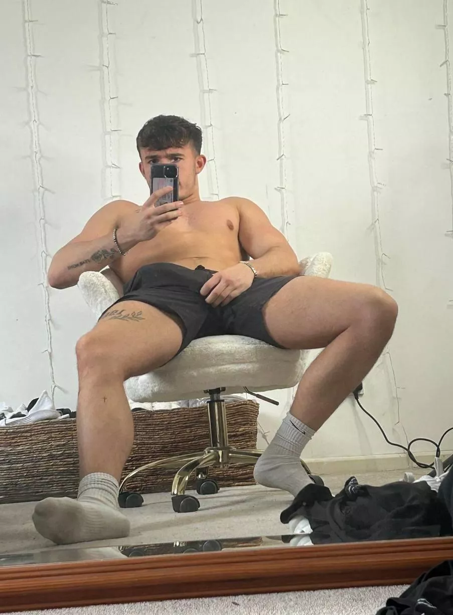 Thoughts?? posted by Affectionate-Tea3040