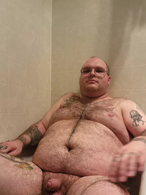 Who wants to join me in the bath  by sbercot