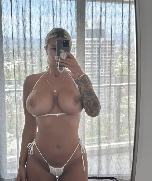 Who’s gonna use me today 😈 by Sambeezi3