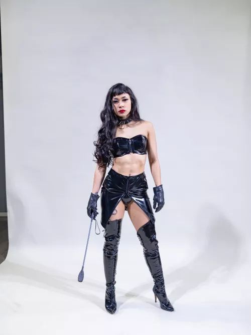 With all this shine, I can't help but have ideas for your mouth :) by Lucy_Gunjan