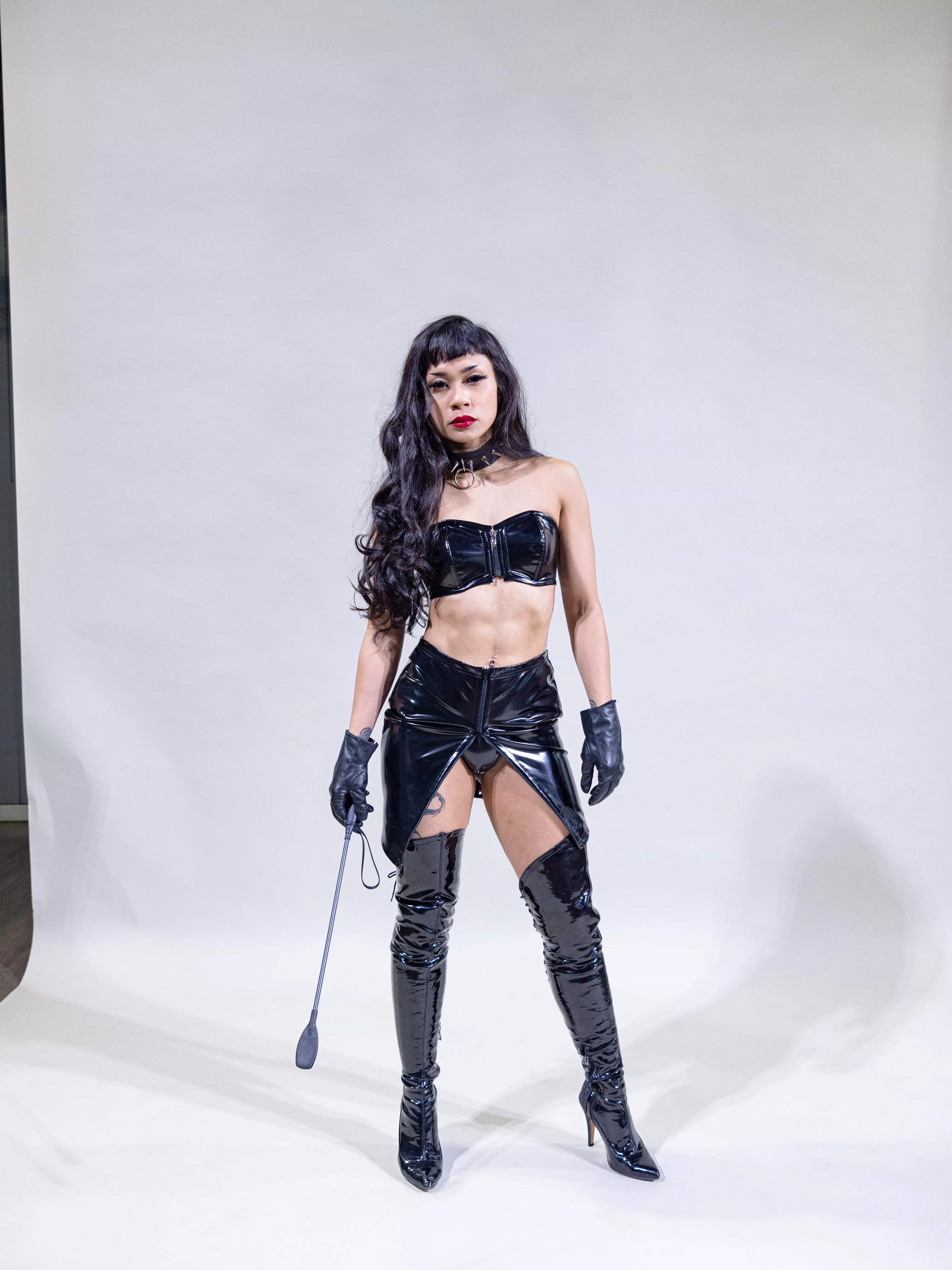 With all this shine, I can't help but have ideas for your mouth :) posted by Lucy_Gunjan