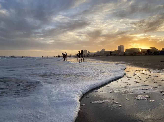 wonderful sunset on the beach by Renumel