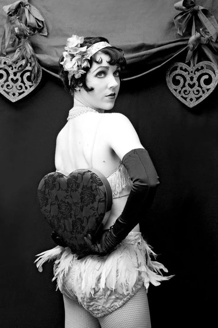 Ziegfeld girl posted by Mundane-Employer-719