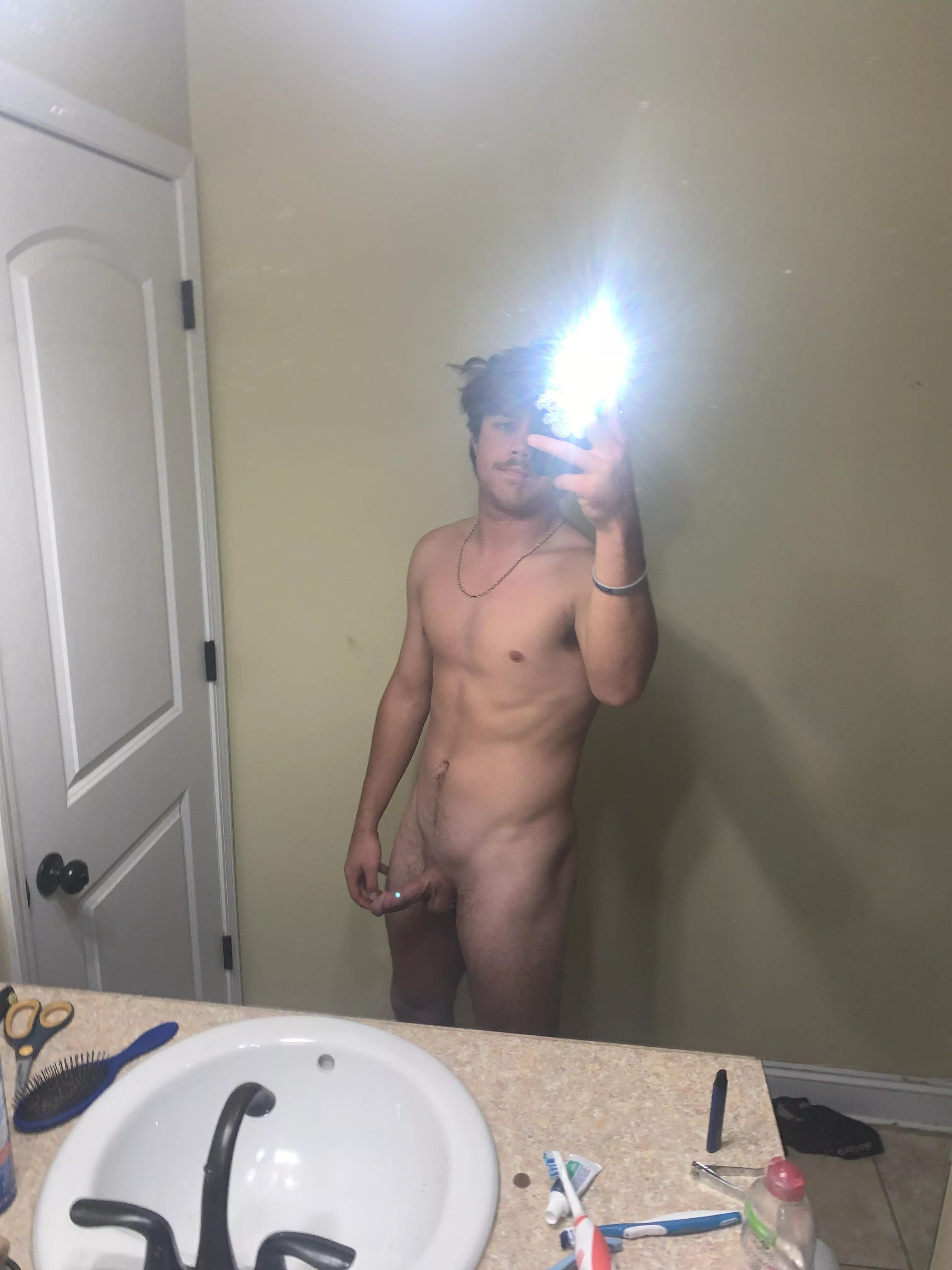 [18] would you fuck a high schooler? posted by 6lickme9