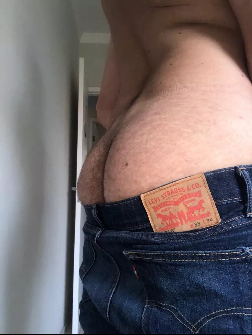 27m in paris posted by ambs9645