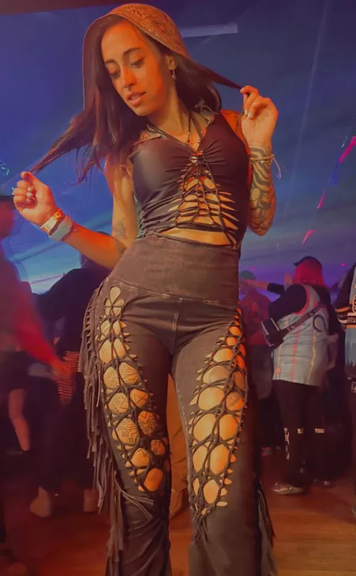 A little more than usual, but it was cold! by TheAxelSkye