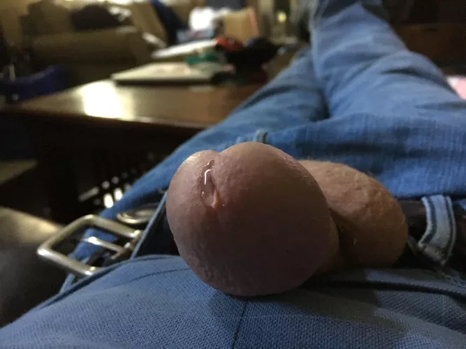 A single drop by anonaxon