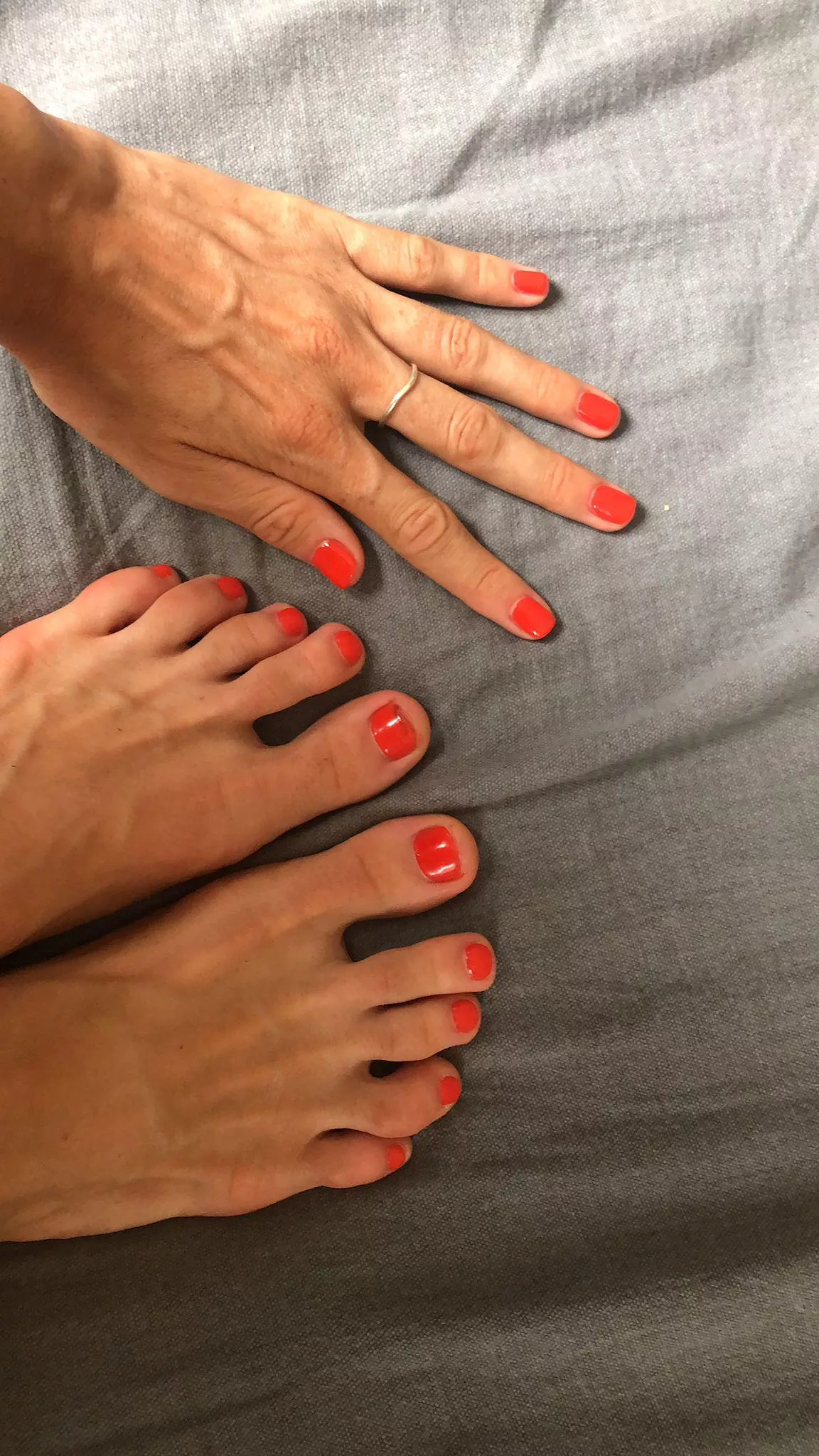 Alexandra 👑 mani and piedi ❤️ posted by Lady-Queen90