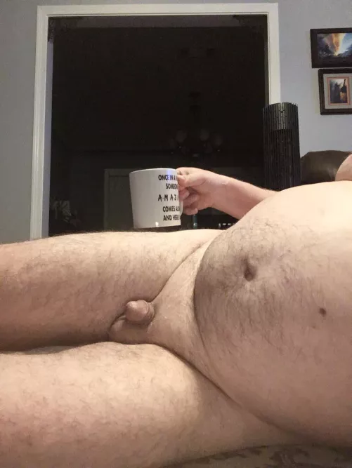 Another lazy Sunday. At least there’s the hope of supplying morning giggles to some wonderful women. 😍 by Abikinkymind