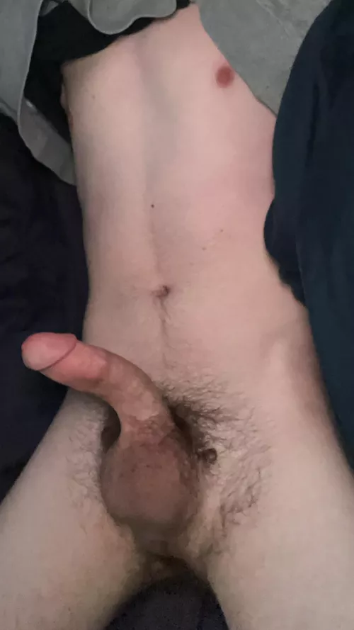 Any milfs need a ride? by Friendlysausage9