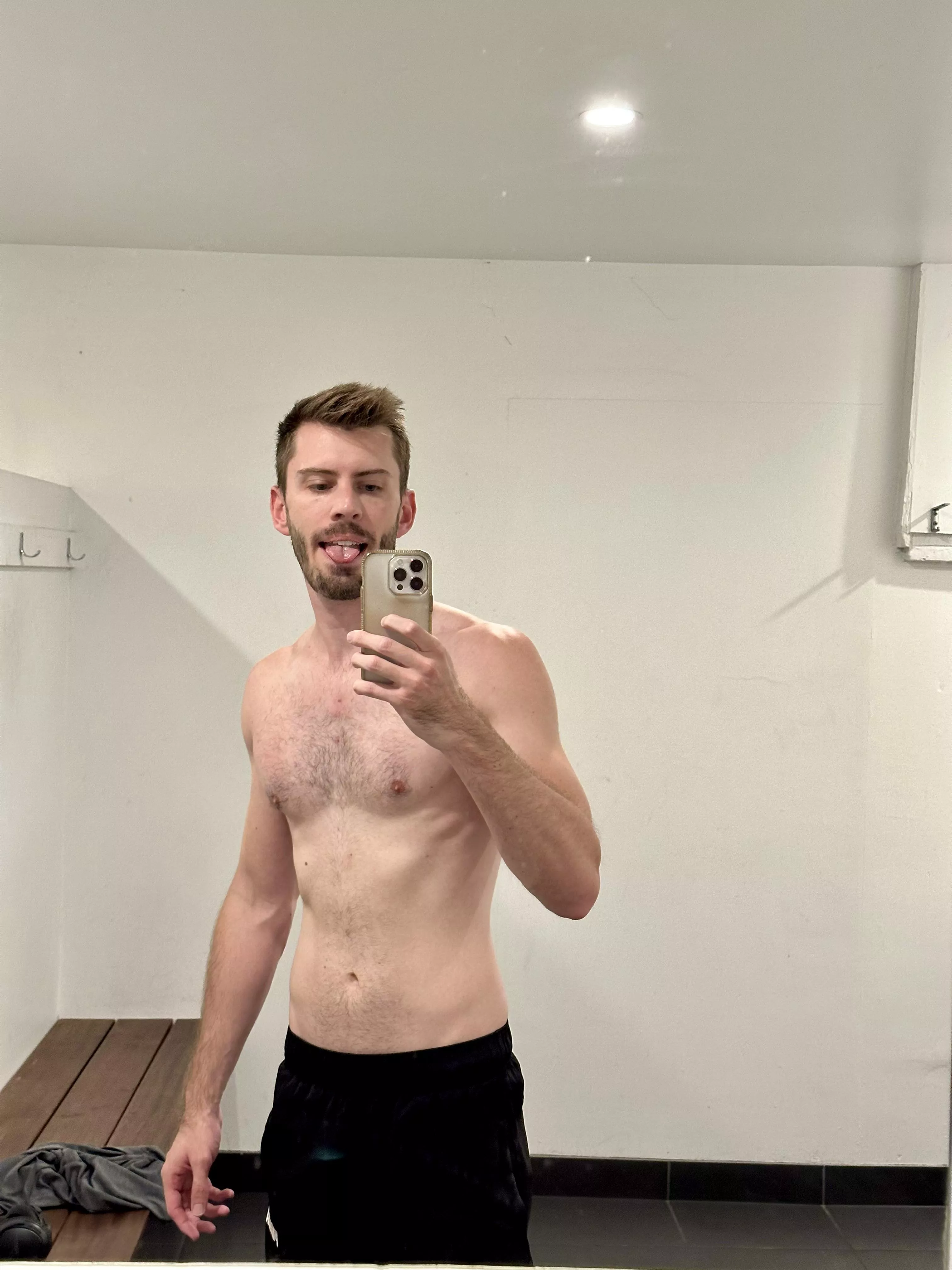 Autumn wont stop us getting the tiddies out. Where the down under gays at posted by JNRmatt