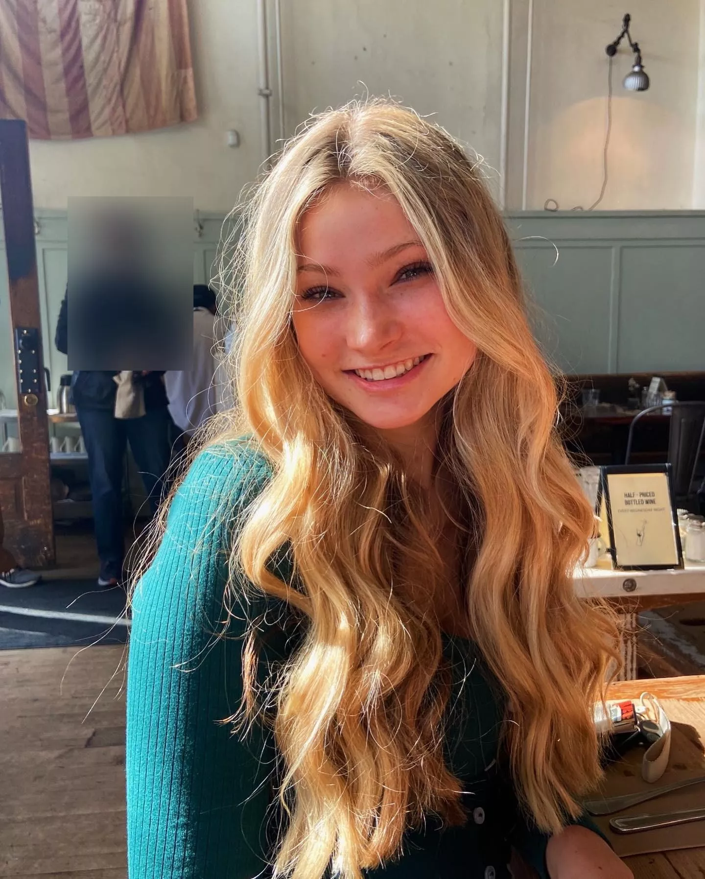 Blonde Goddess Sophia [IRTR] posted by theincredible24u