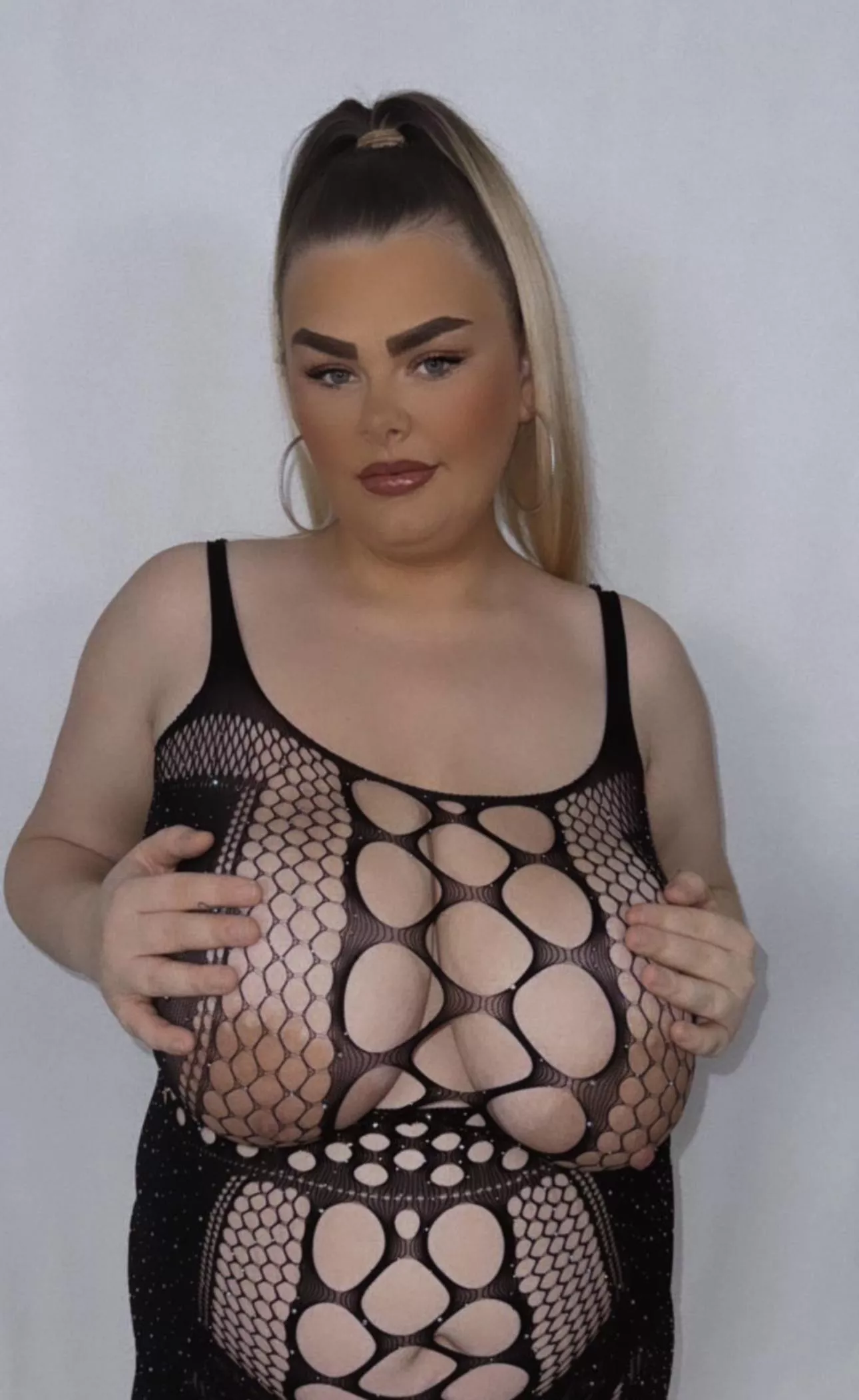 Can you believe im single  posted by laylamae223