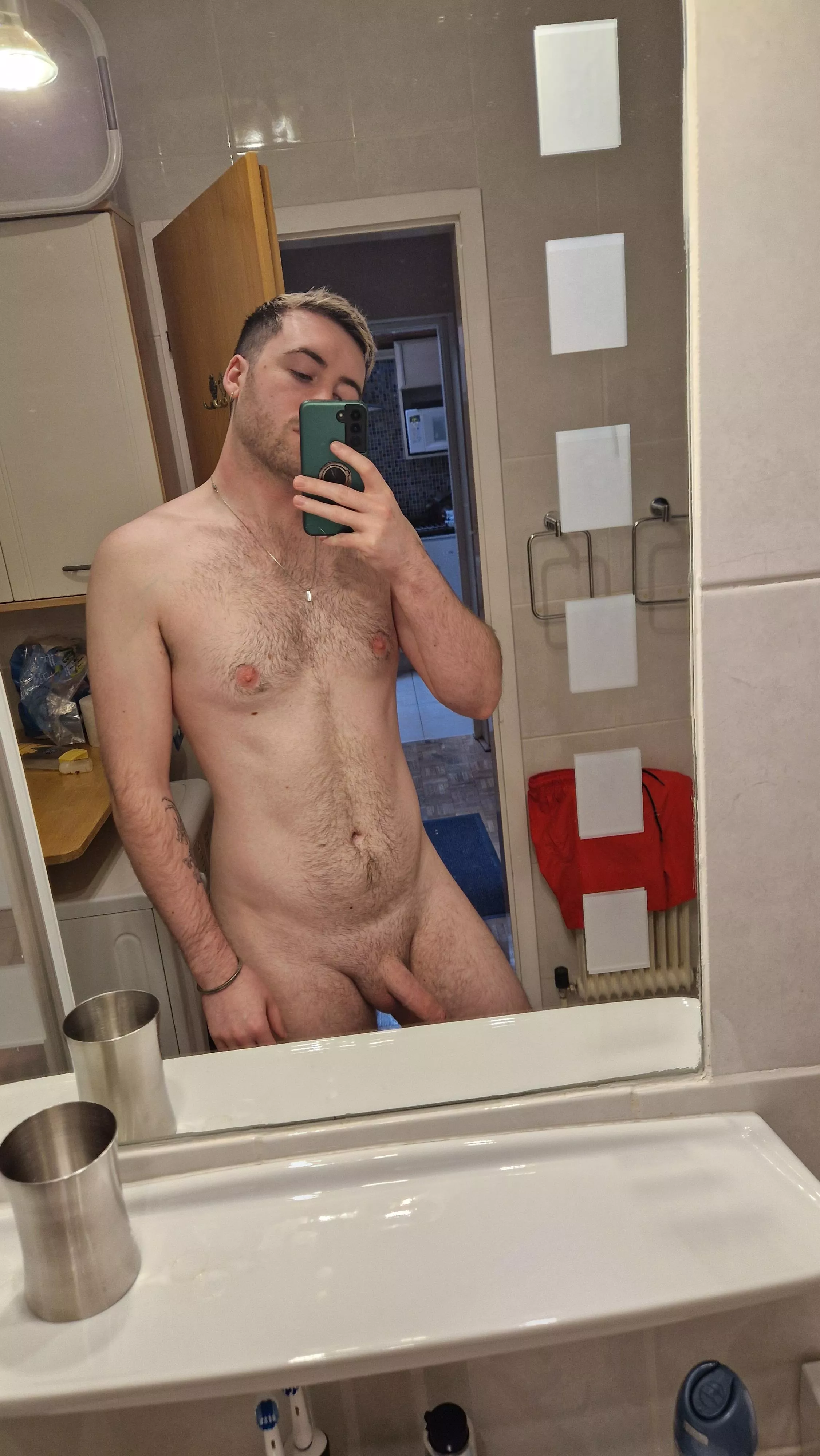 Cheeky mirror selfie  posted by Seanytc