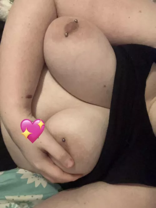 do girls like nipple piercings? by sleepycen