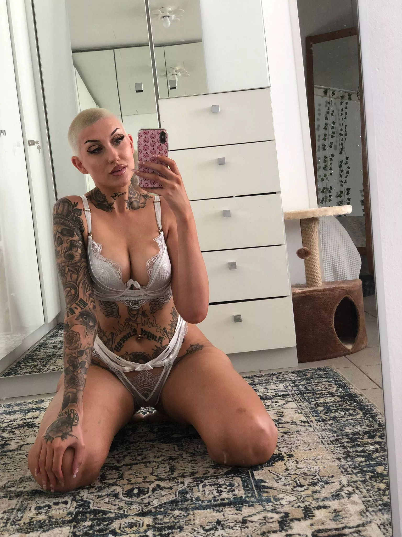 Does it good on the floor? posted by tattooedmia_