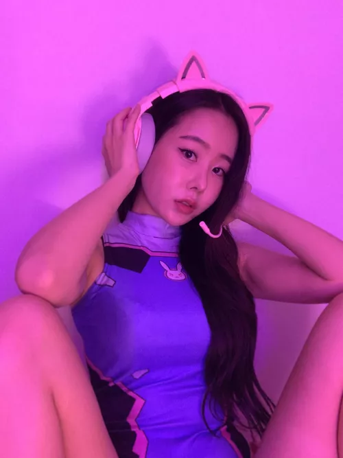 feed this kitty, daddy :( by xoo_Chloe