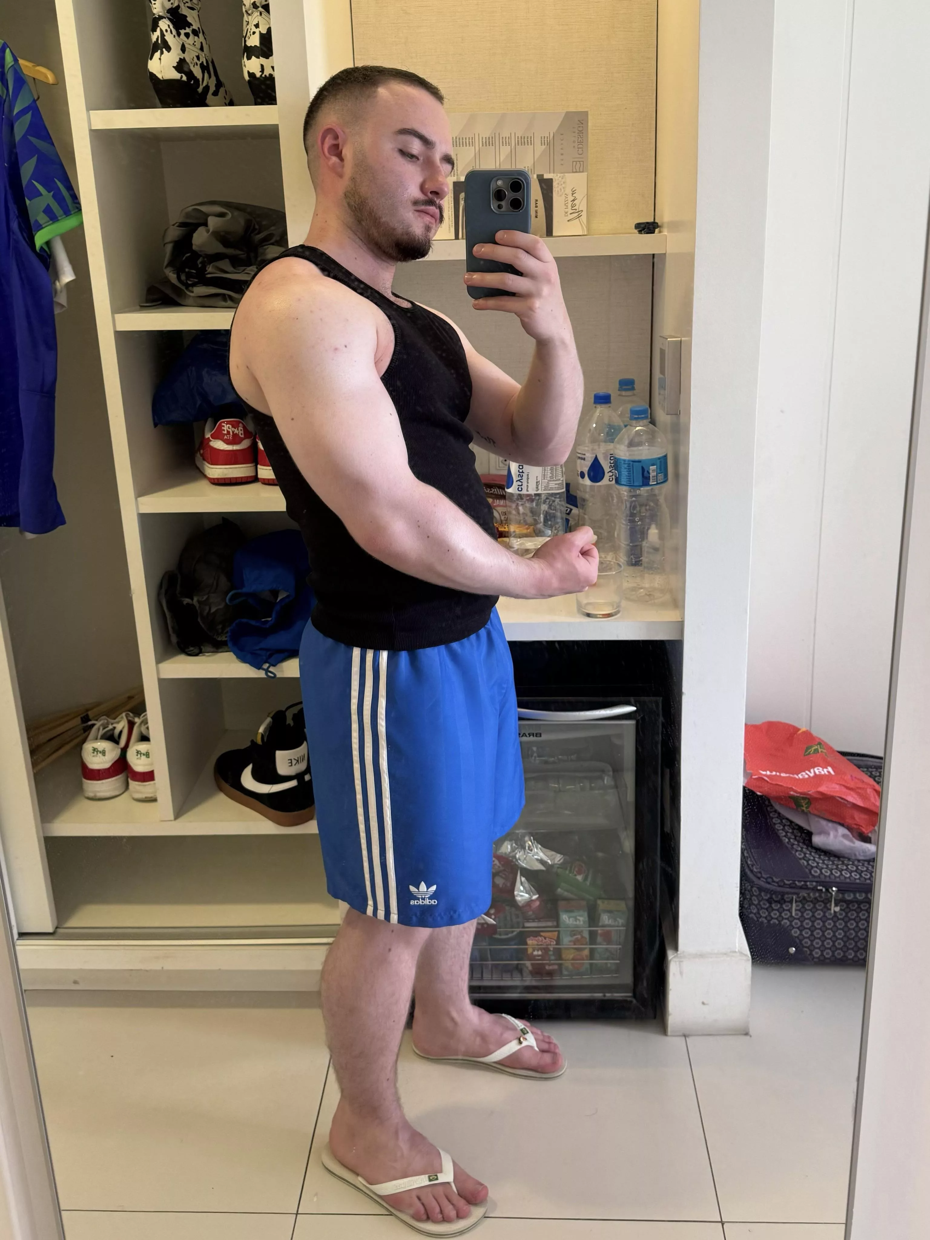 Hotel room selfies posted by acuraintegral