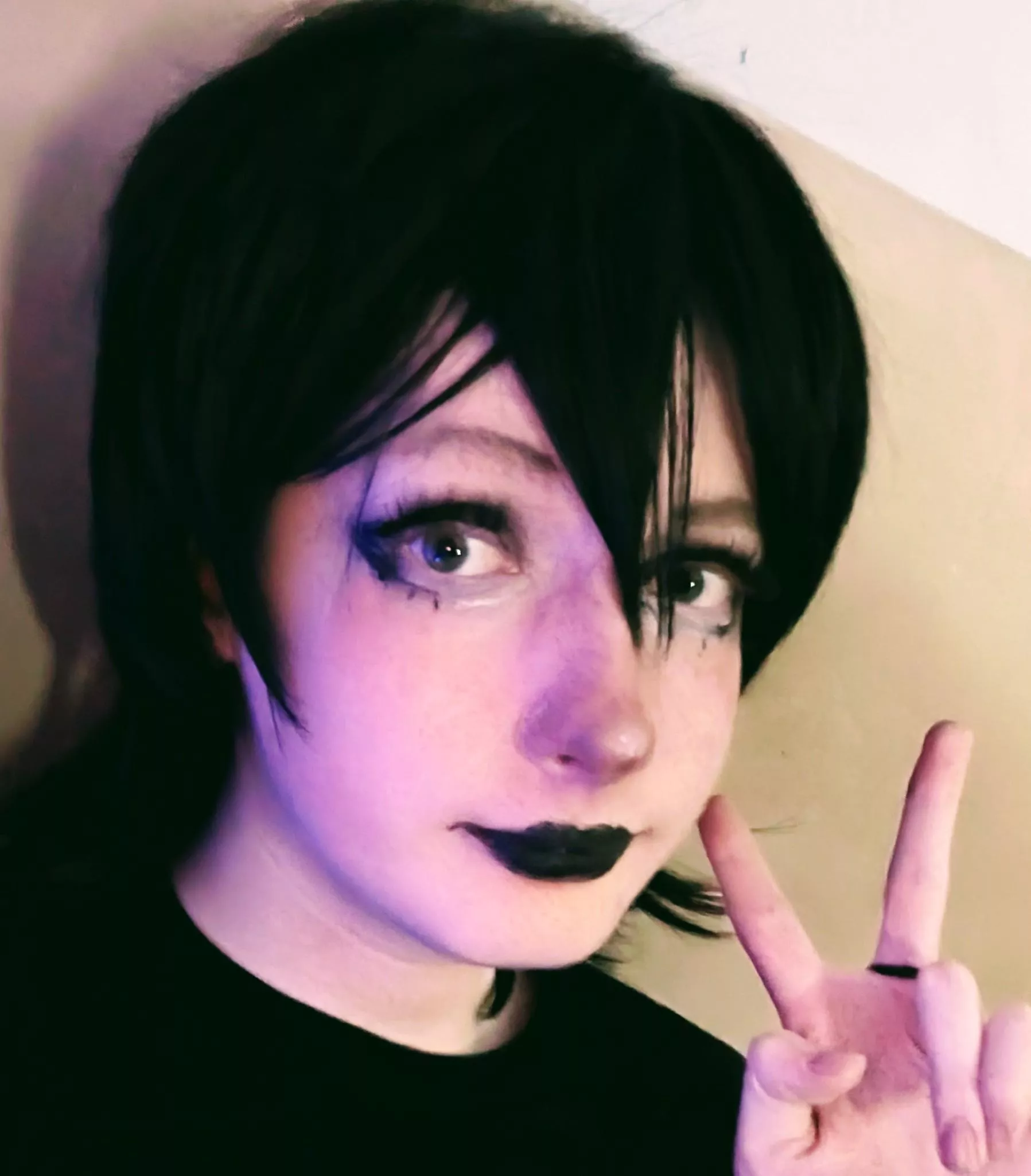 How r u guys ? :3 posted by Boring_Idealist