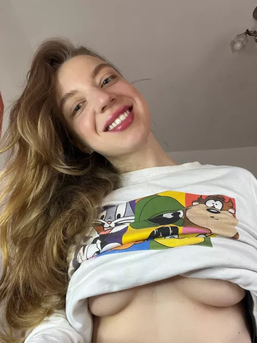 I’m glad I was born with such a body by No_Operation7598