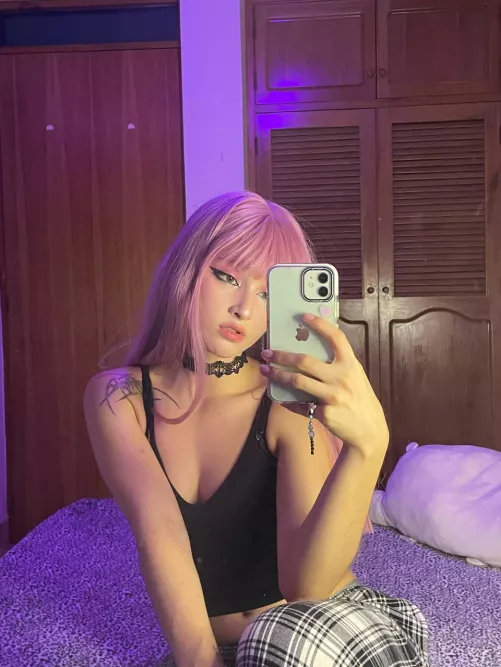 I've just turned 18 so I'm still trying to lose the shyness by Hikare_1st