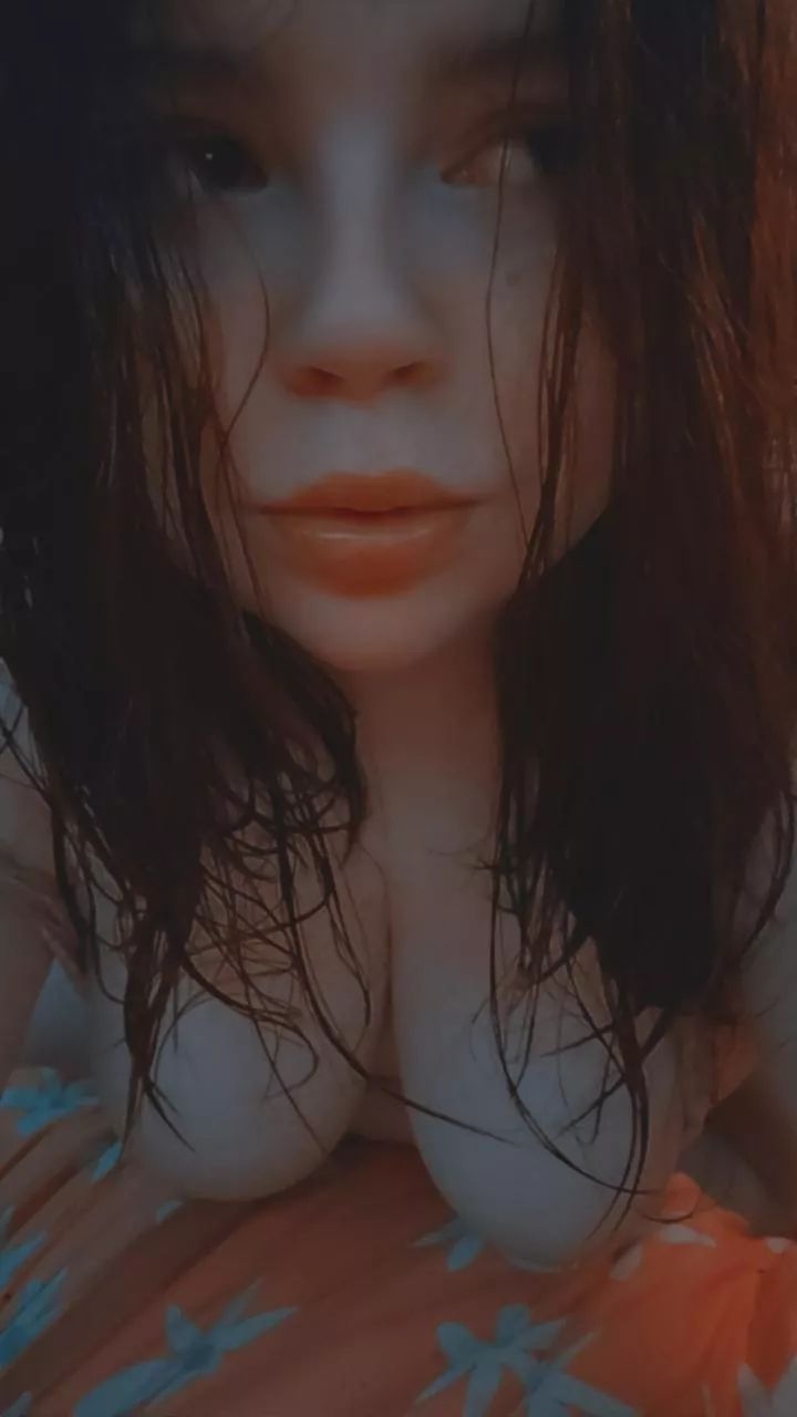 Just showered 😌  posted by dakota_lane