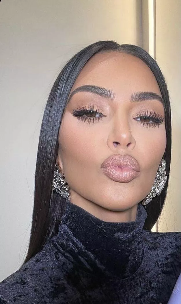 Kim! posted by kendalehuf