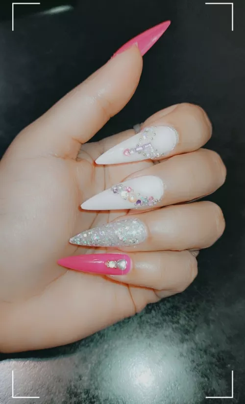 New set. What you think? 💋 by Karu_Magic