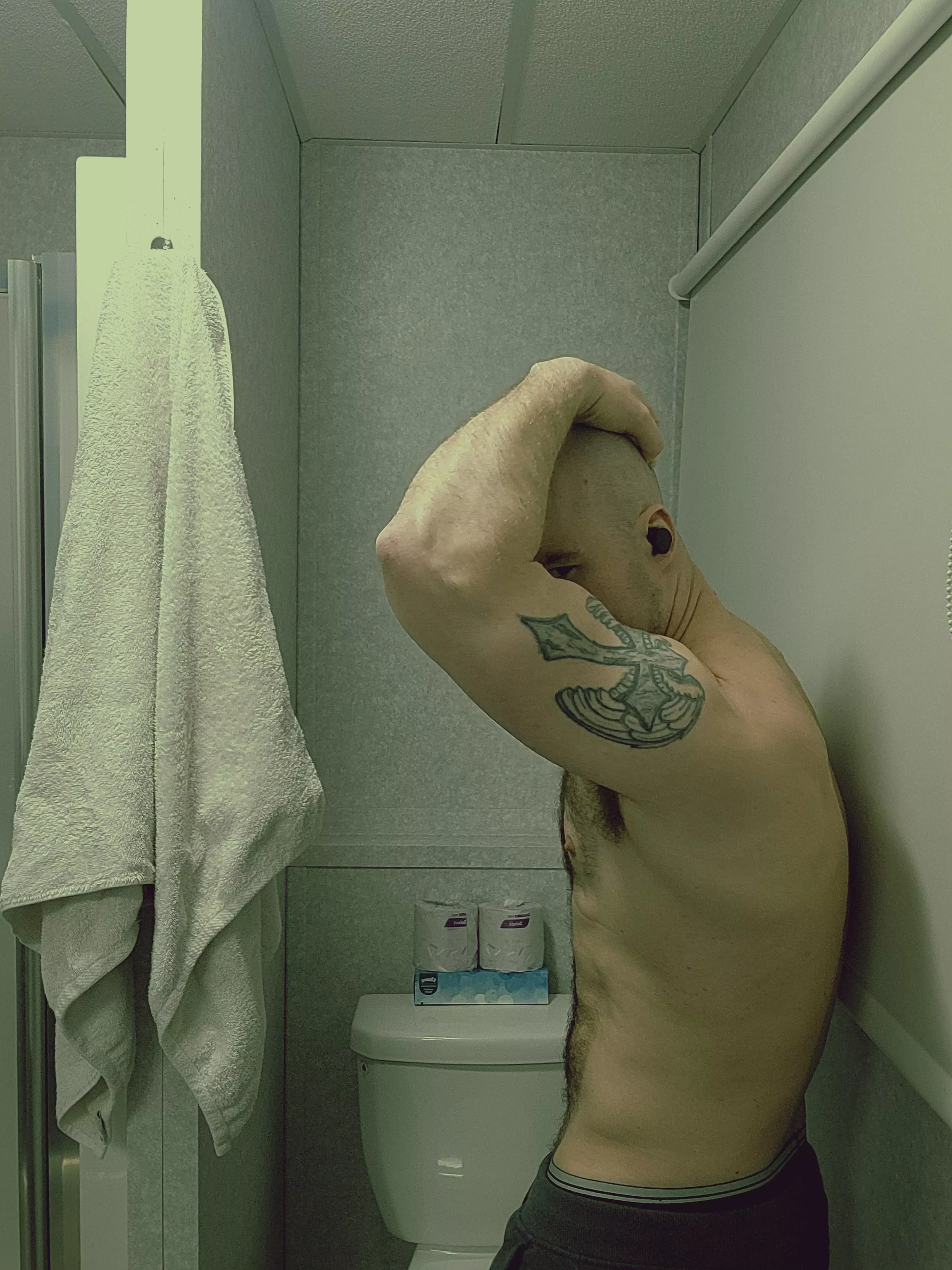 Now to relax in the shower  posted by flyinflyout2