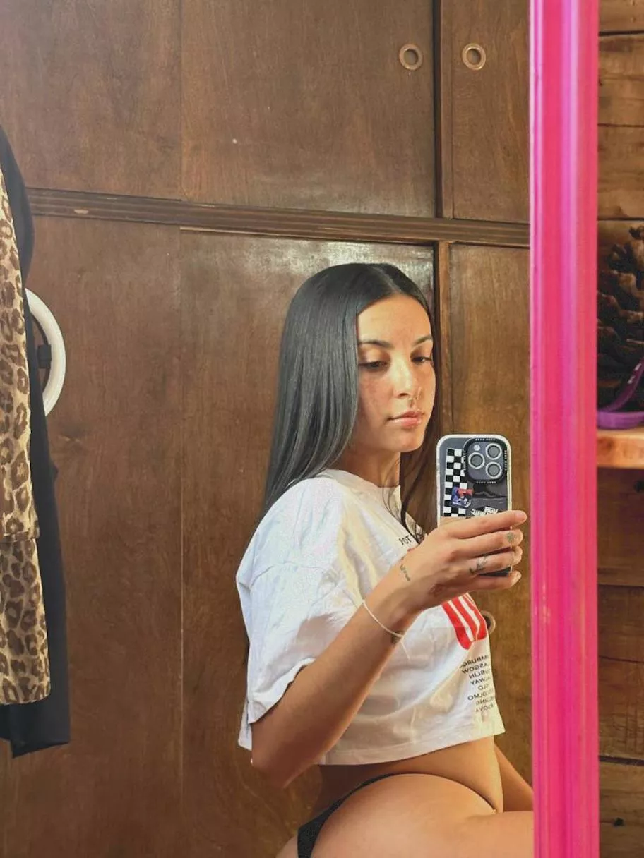  perfect to suck them  posted by mominkhalid9