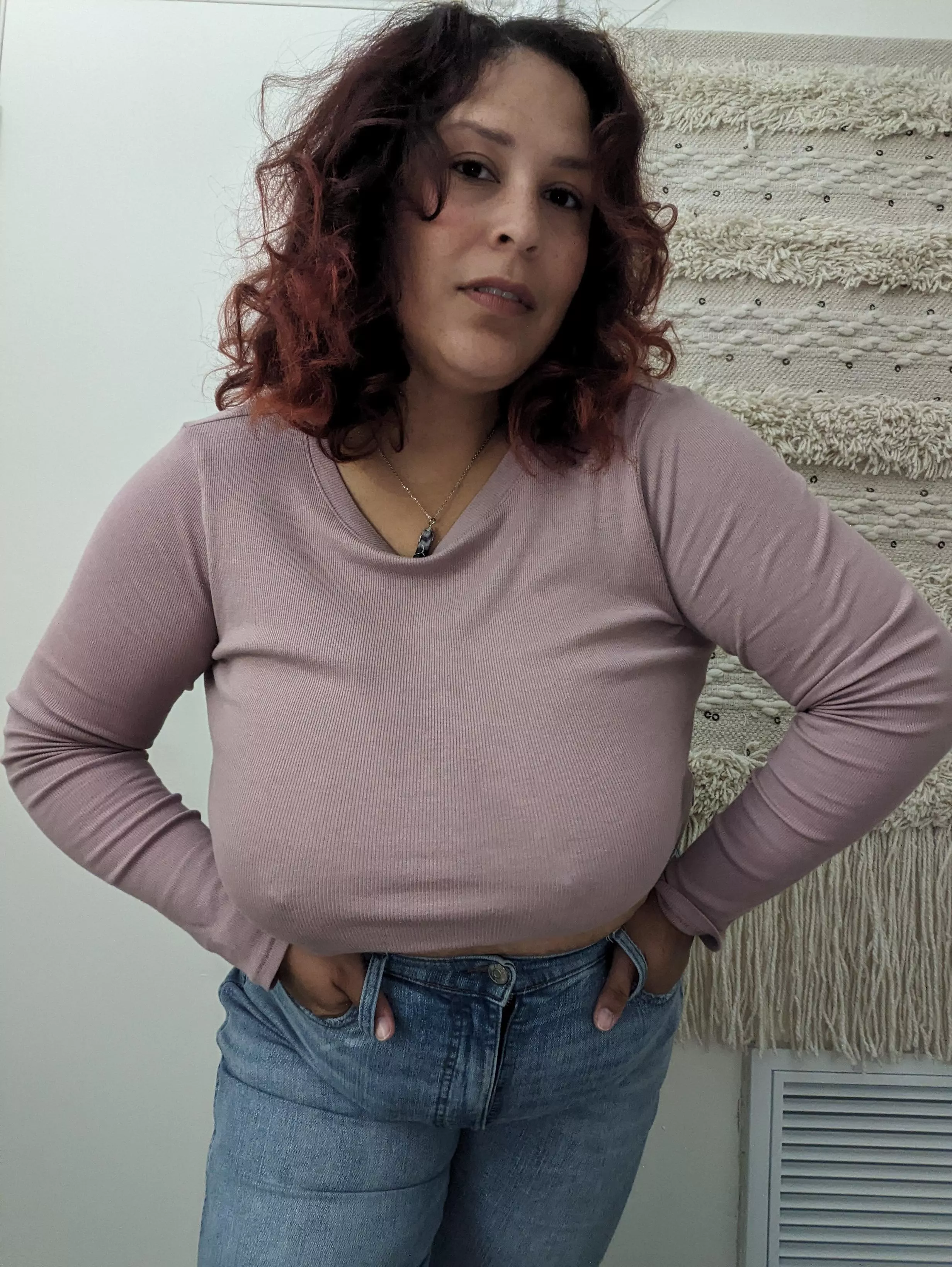 Poking out the crop top  posted by AutomatedSausage