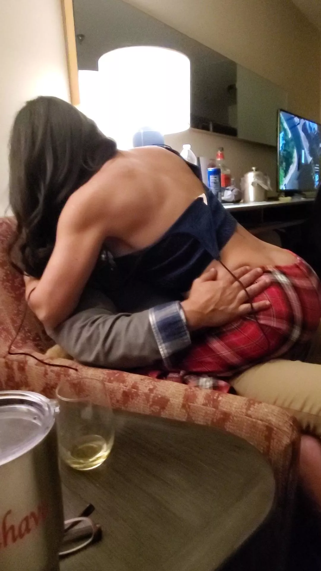 the only thing better than having  hubby's friend..is having hubby's coworker..same night got to play with two hard ones and teased hubby til he had blue balls..#norelease..😈😈..-sa posted by asianhoney832