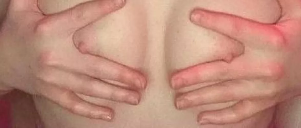 These pretty titties are ready for a sucking by piafavasz