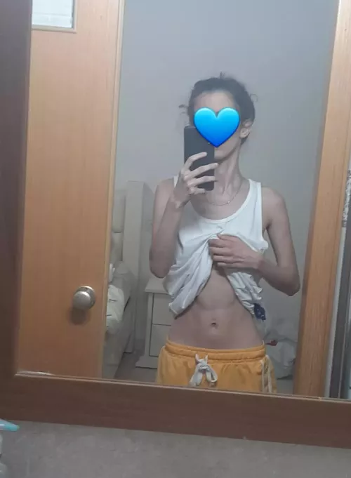 To all the female lers here... hey 😏 by Warm_Inspector_1487