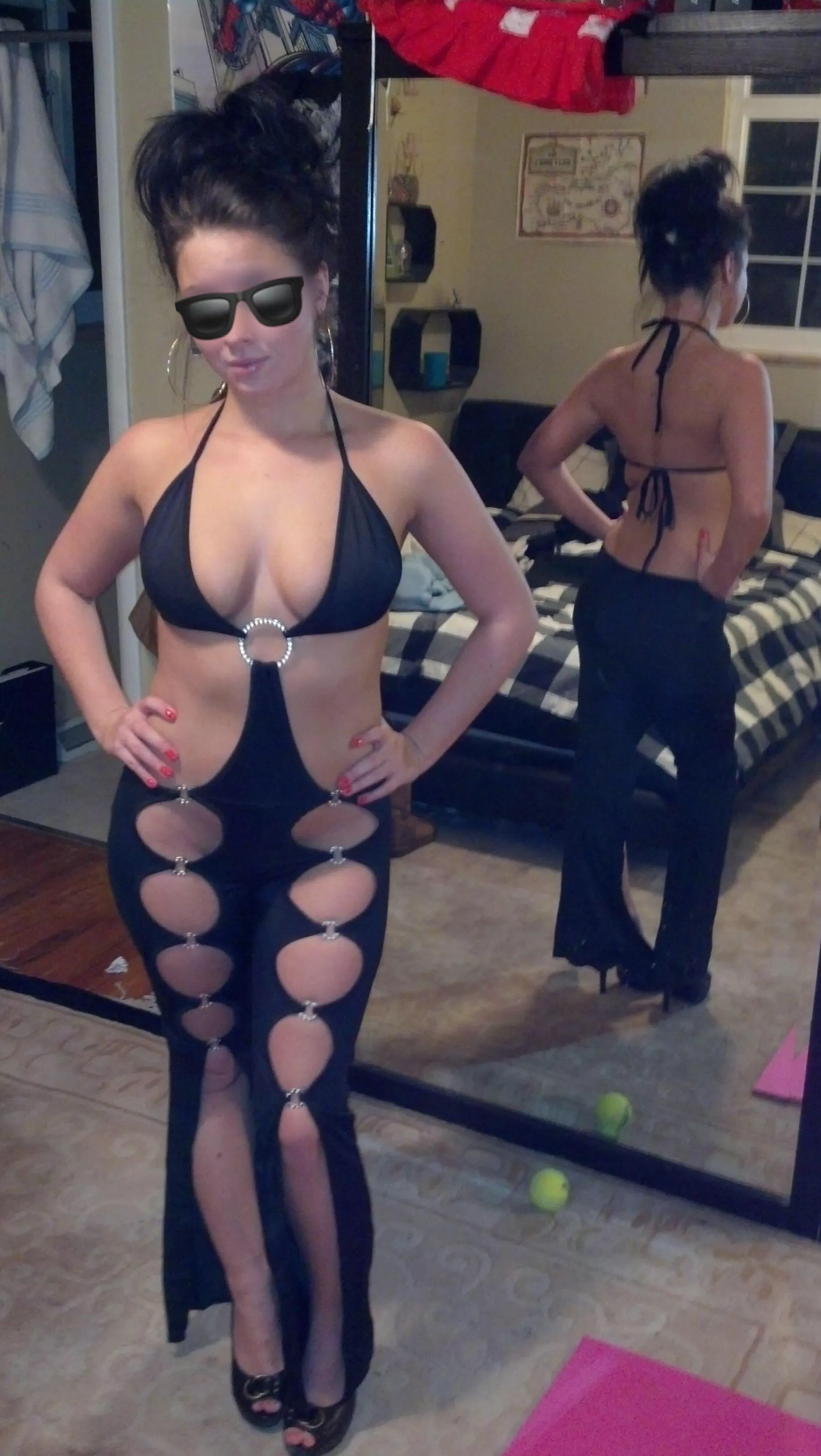 Wifey that loves attention  posted by coloradounicornhunt