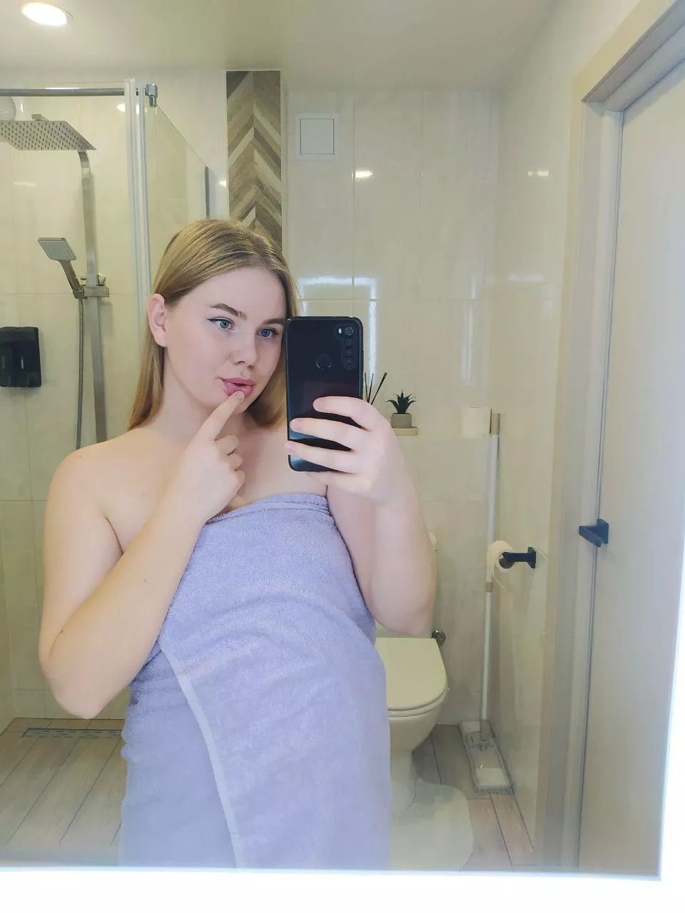 will you rub my back and my tits? posted by Sweet-Slip-8173